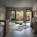 Evora Luxury 3* Mega Chorio