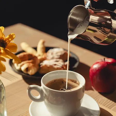 Evora Luxury Couette-café 3*