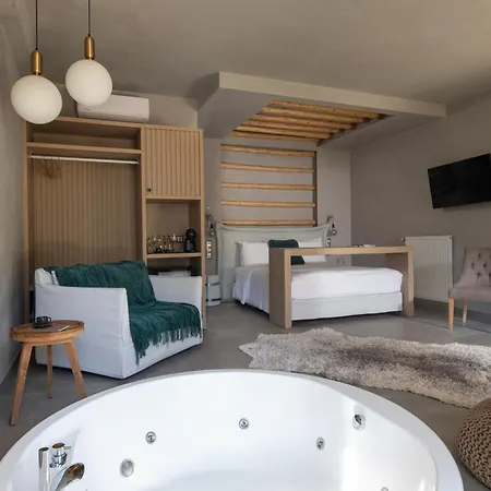 Evora Luxury Mega Chorio