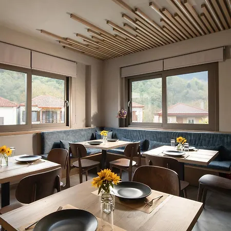 Evora Luxury Mega Chorio