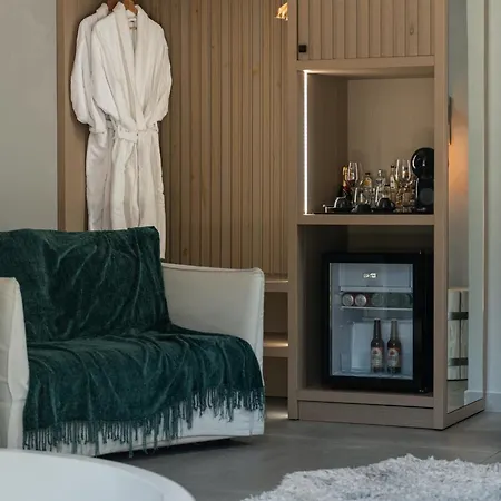 Evora Luxury 3* Mega Chorio