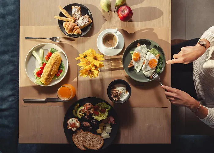 Evora Luxury Couette-café Mega Chorio