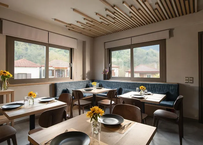 Evora Luxury Mega Chorio